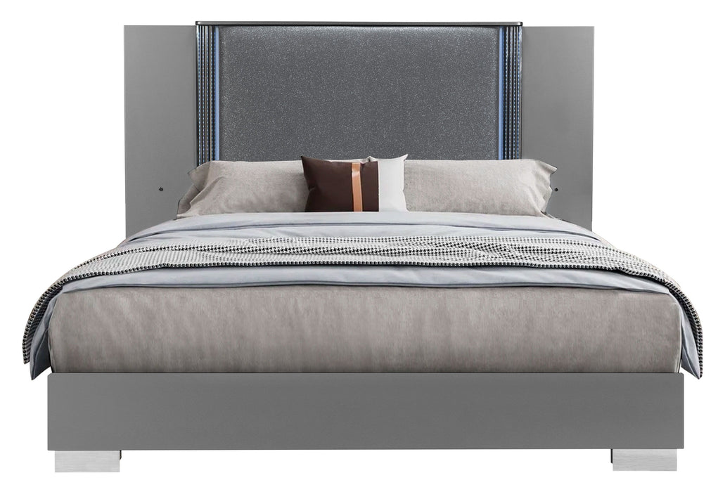 Ylime - Queen Bed With LED - Smooth Silver