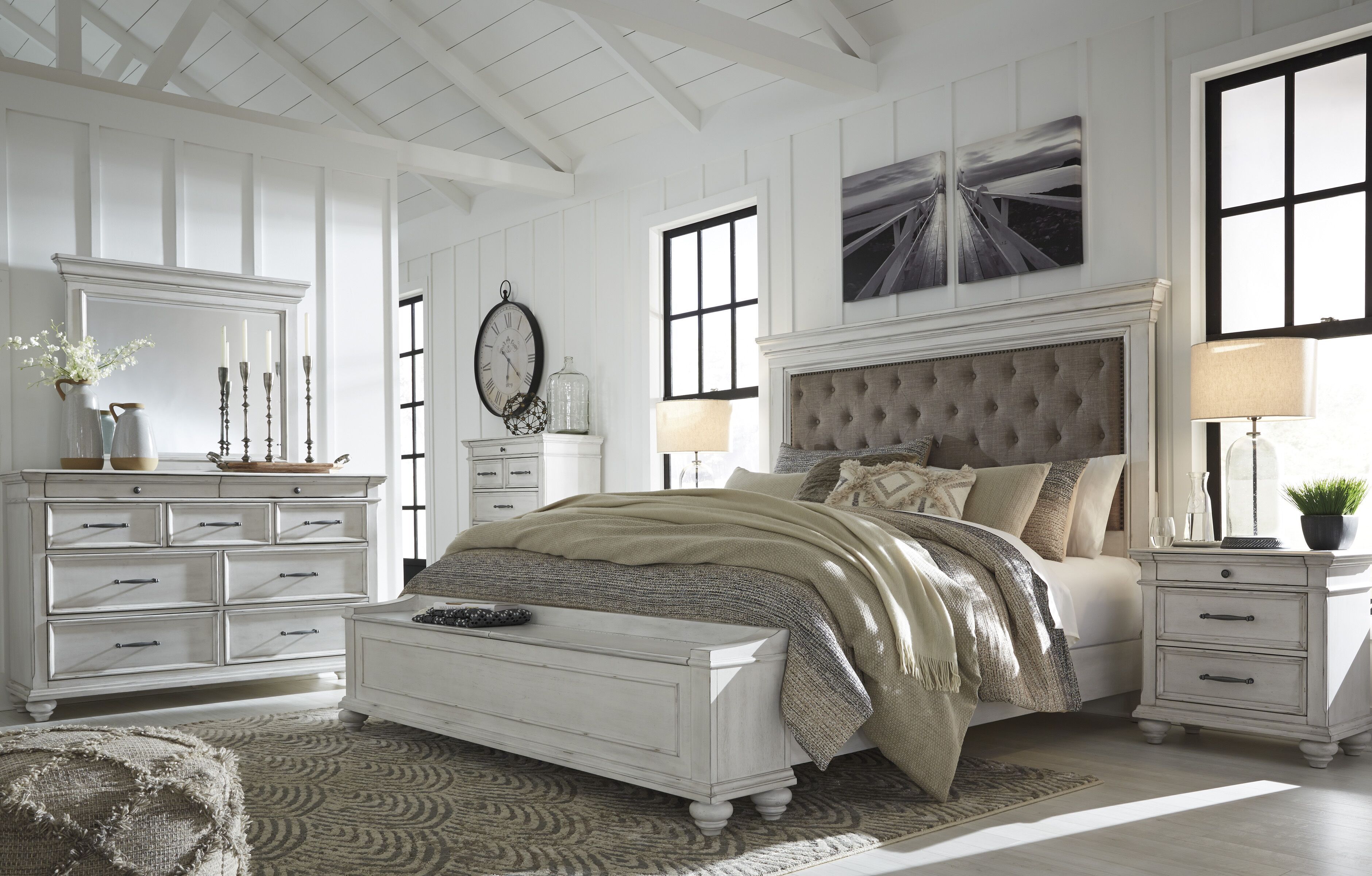 Kanwyn - Upholstered Bedroom Set