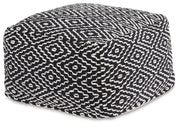 Jasett - Pouf - Black / Ivory