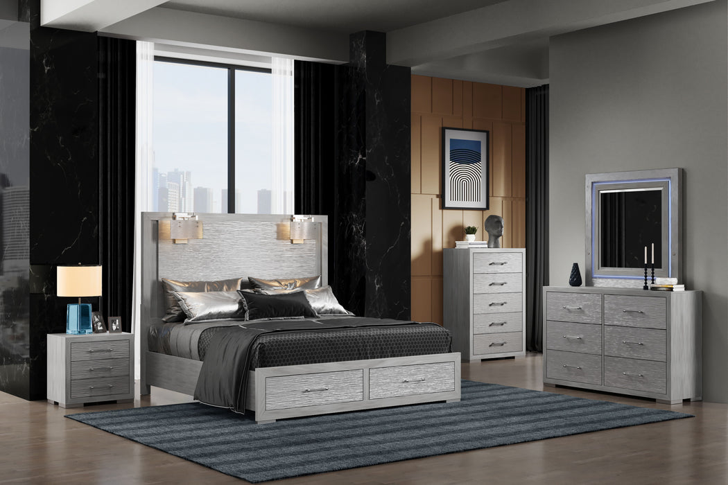 Tiffany - 3 Piece King Bedroom Set (King Bed, Dresser And Nightstand) - Silver