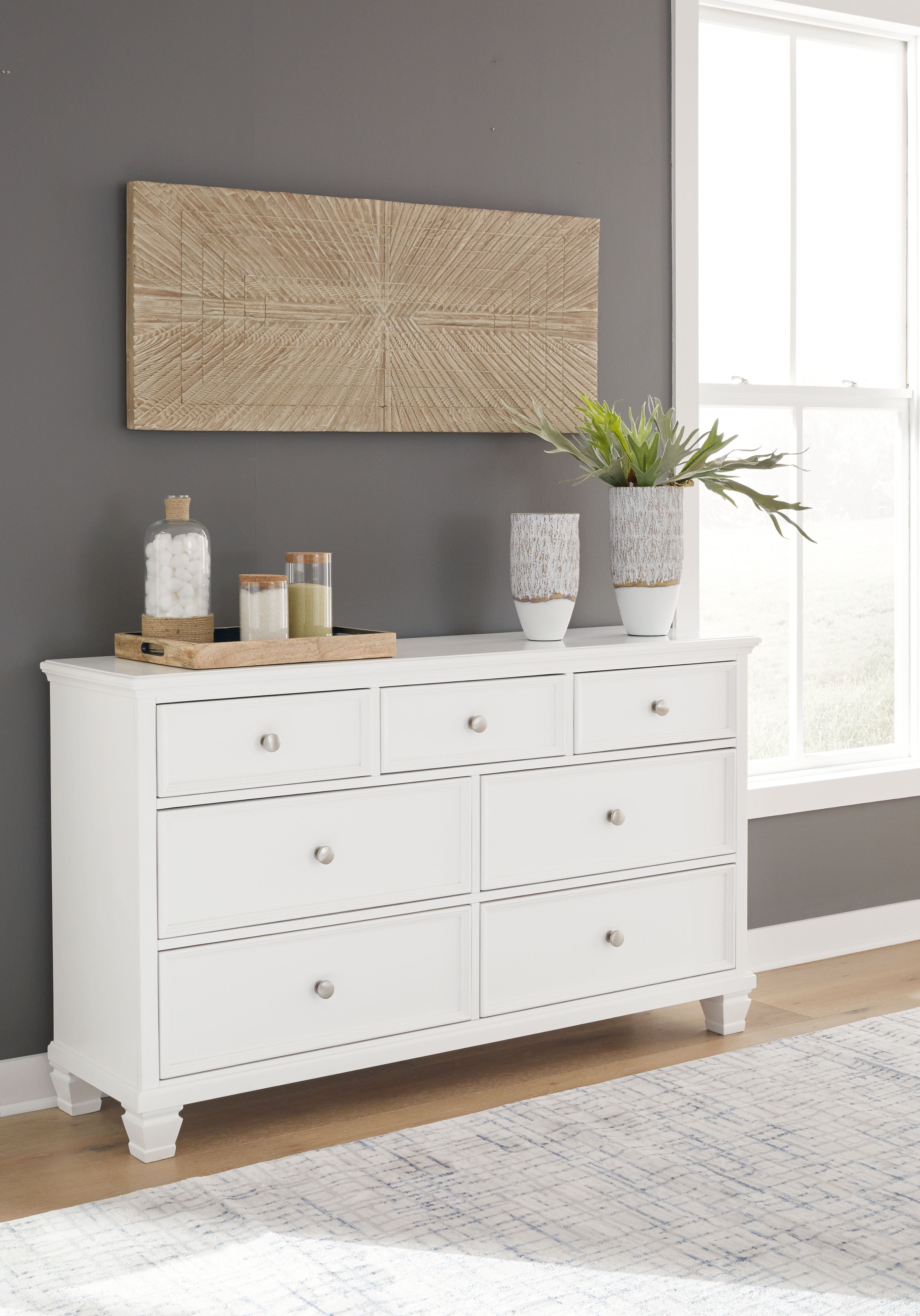 Fortman - Dresser - White