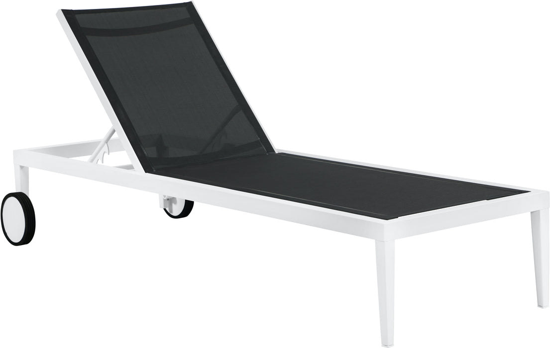 Nizuc - Outdoor Patio Chaise Lounge Chair