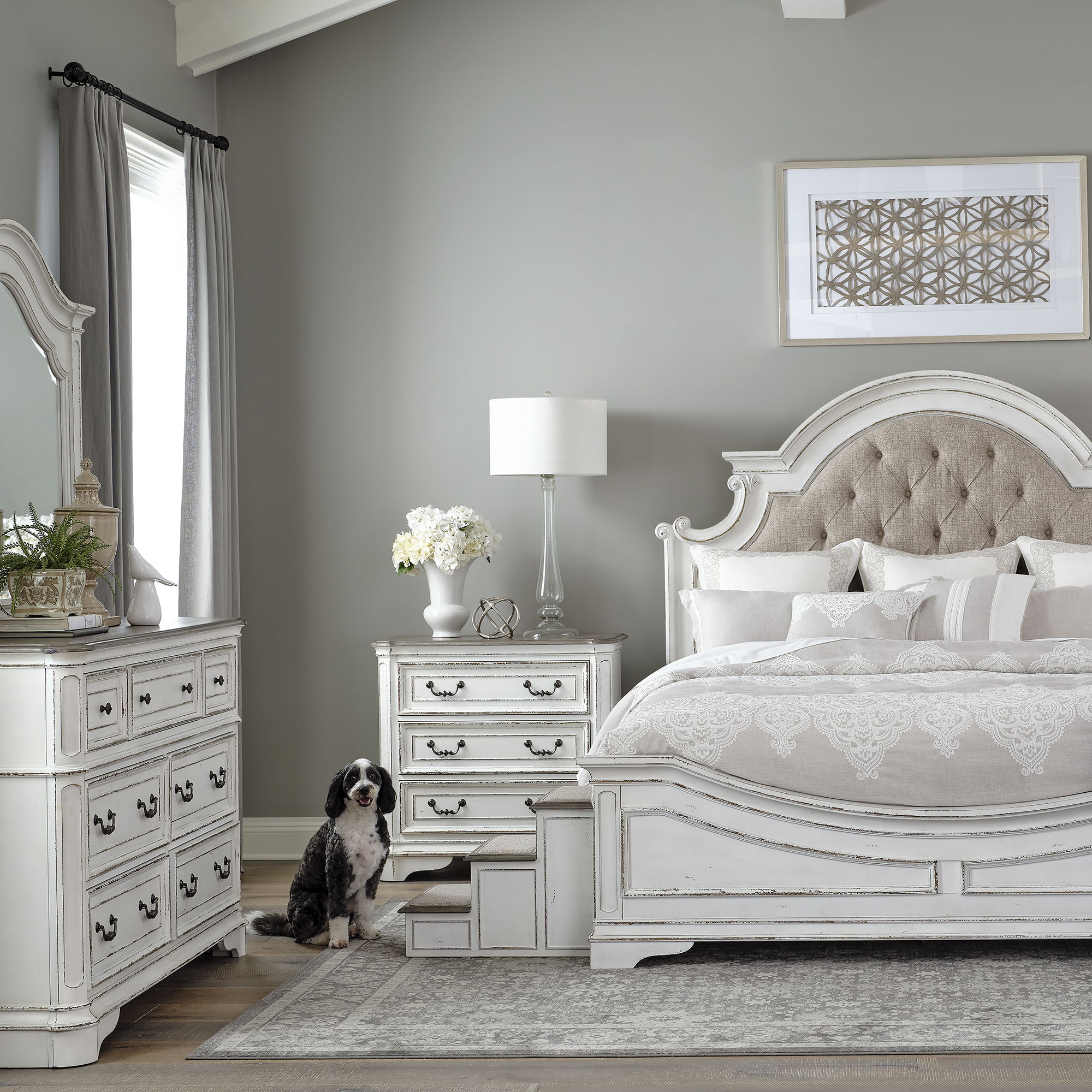 Magnolia Manor - Pet Steps - White